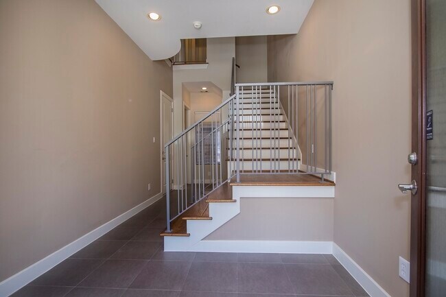Foto del edificio - 5606 Blossom St