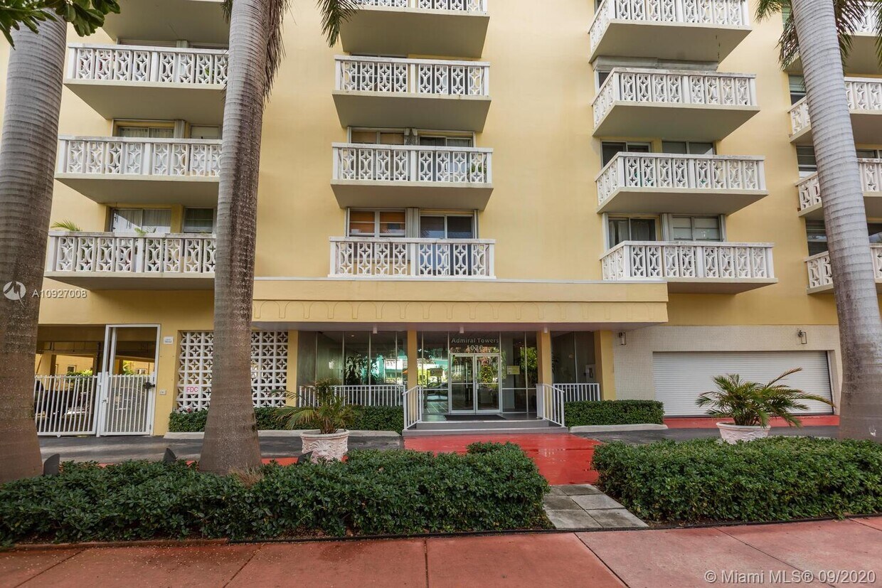 Primary Photo - 1020 Meridian Ave
