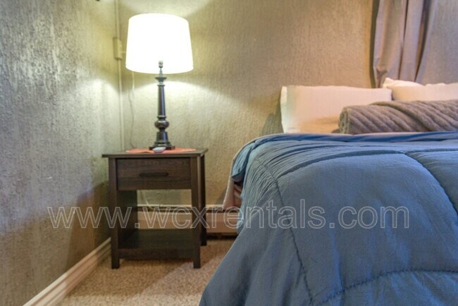 Foto del edificio - 909 N Butler Ave