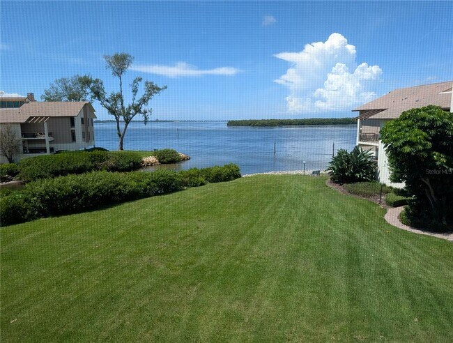 Foto del edificio - 3850 Mariners Walk