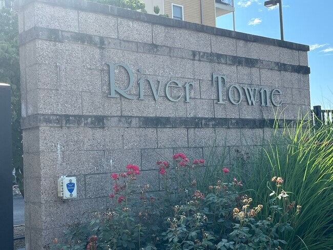 Foto del edificio - 3001 River Towne Way