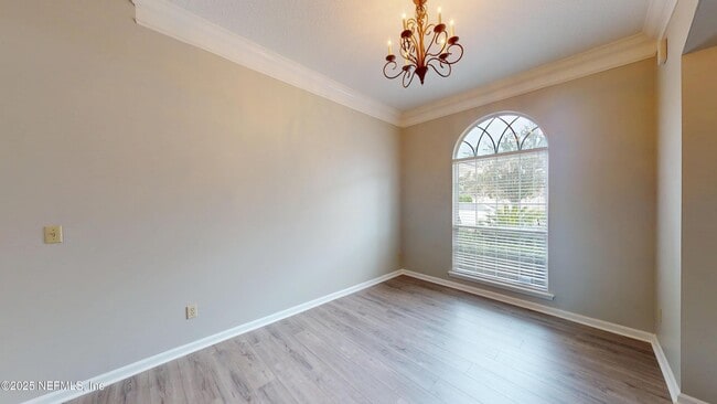 Foto del edificio - 11861 Lake Fern Dr