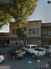 Building Photo - 207-208 Adamson Square