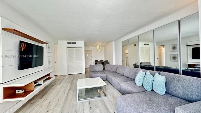 Building Photo - 1200 West Ave