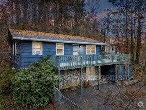 Building Photo - 211 Old Gibbs Rd