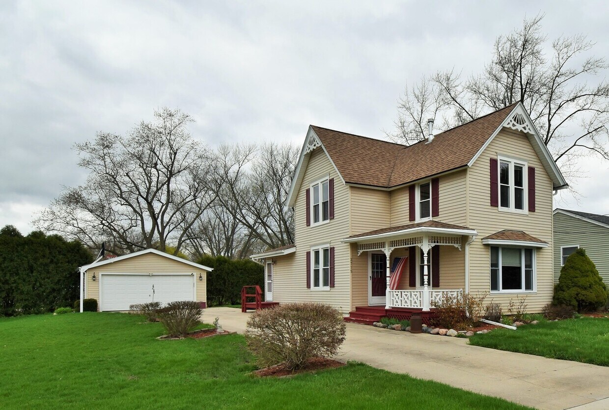 Foto principal - 3715 St Johns Ave