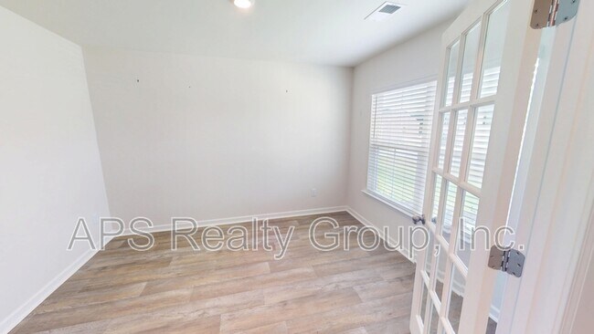 Foto del edificio - 258 Lulu Ln