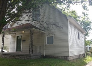 Building Photo - 1338 N Oakland Ave
