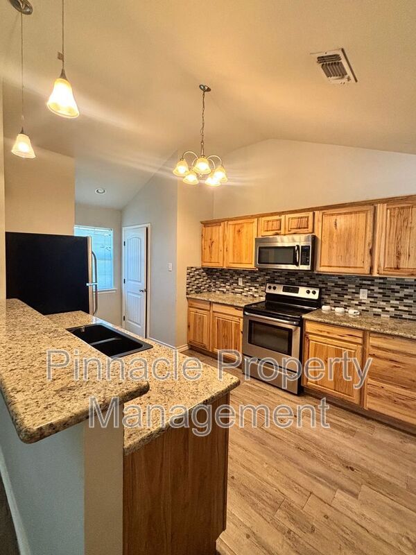 Foto del edificio - 2205 Johnson St