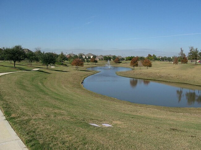 Foto del edificio - 24654 Folkstone Cir