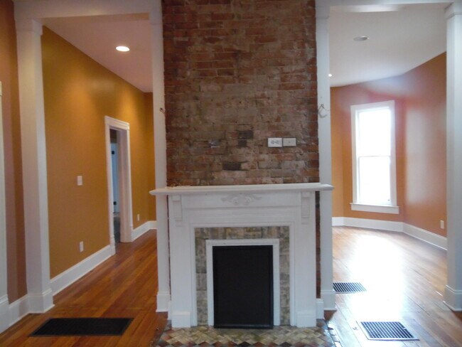 Foto del edificio - 706 W Maxwell St