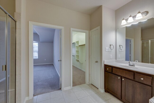 Foto del edificio - 4411 Samarth St