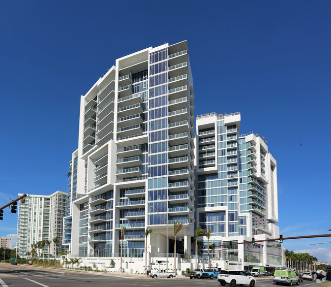 The Vue Sarasota For Rent