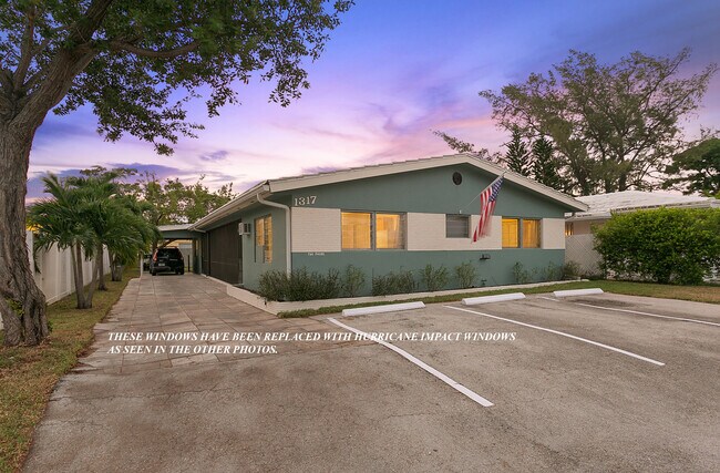 Building Photo - 1317 SE 22nd Ave