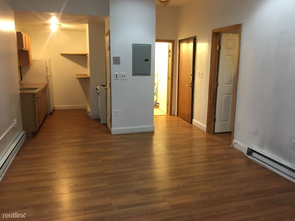 Primary Photo - 537 Columbus Ave