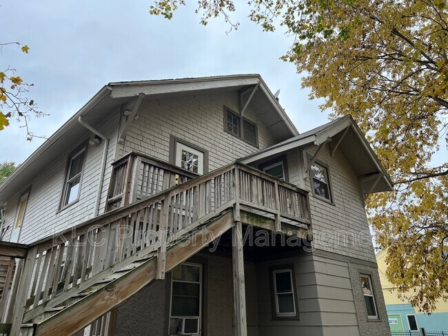 Building Photo - 1109 42nd St
