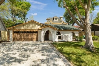 Building Photo - 11219 Sagewood Dr