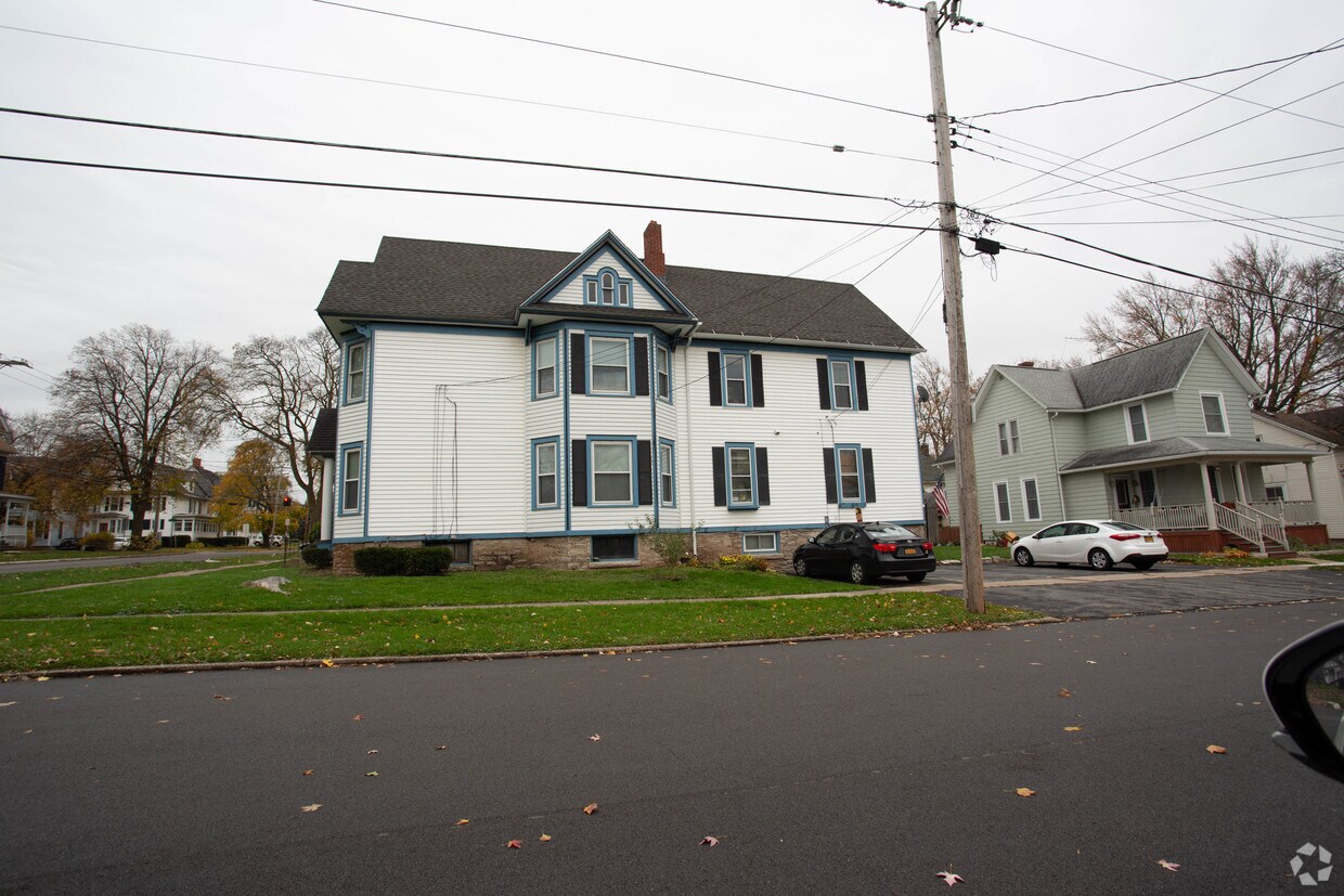  - 115 High St