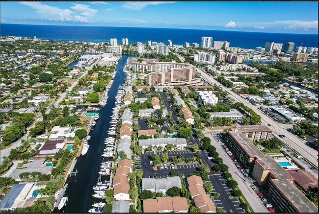 Photo - 2643 NE 15th St Townhome