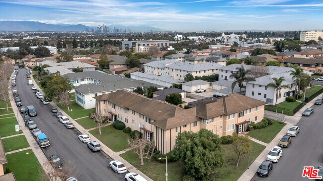 Foto del edificio - 4086 Abourne Rd