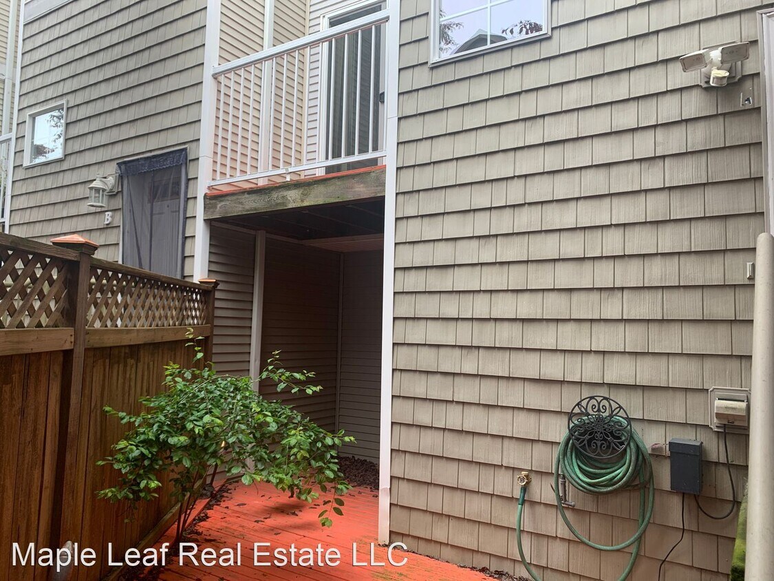 8523 Midvale Ave N, Seattle, WA 98103 House Rental in Seattle, WA