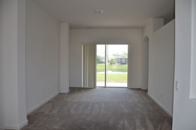 Foto del edificio - 3205 Brookfield Dr