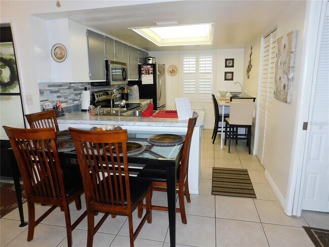 Building Photo - 107 Windward Pl