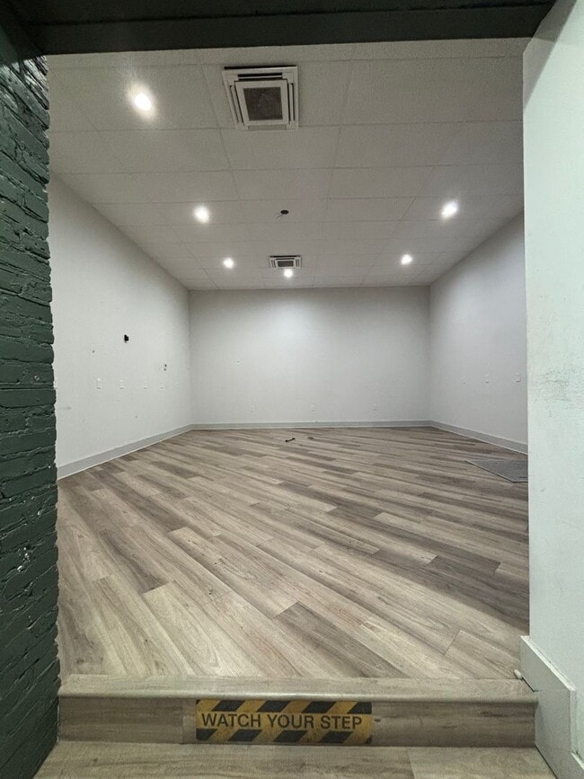 Photo - 318 N Charles St Apartment