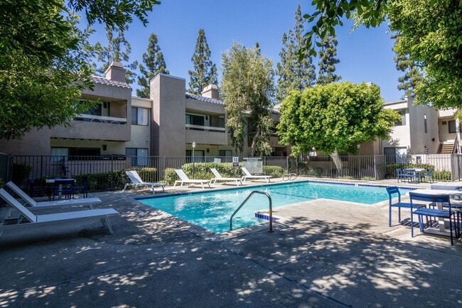 Building Photo - Co-Living at Entrada Landing