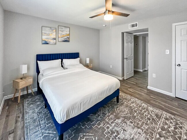 Foto del edificio - 16951 Addison Rd