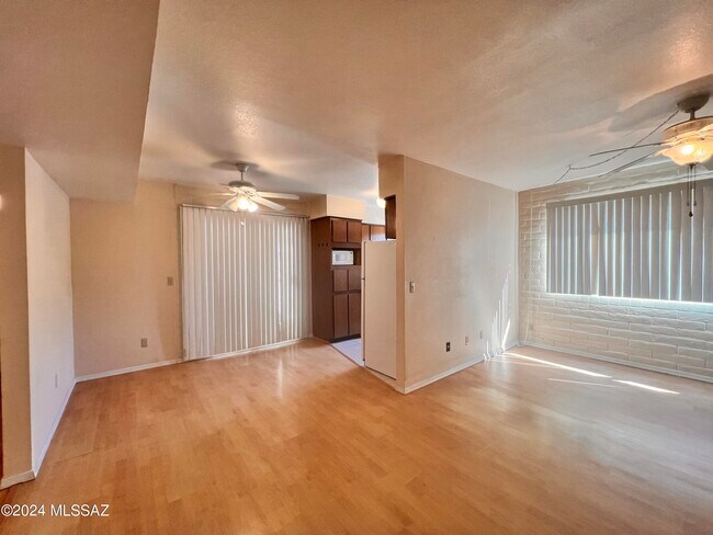 Foto del edificio - 8450 E Old Spanish Trail