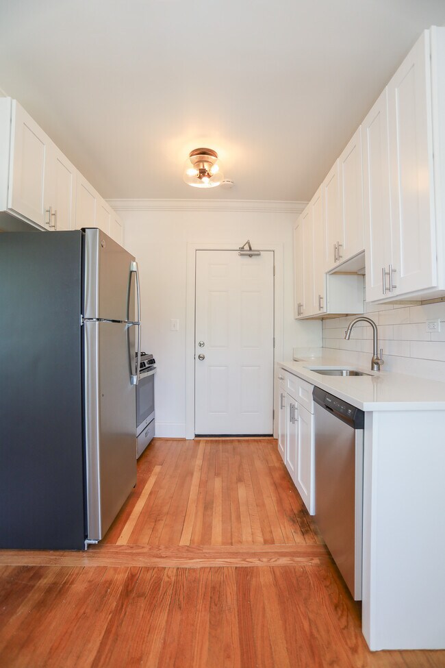 Foto del edificio - 4403 N Hamilton Ave