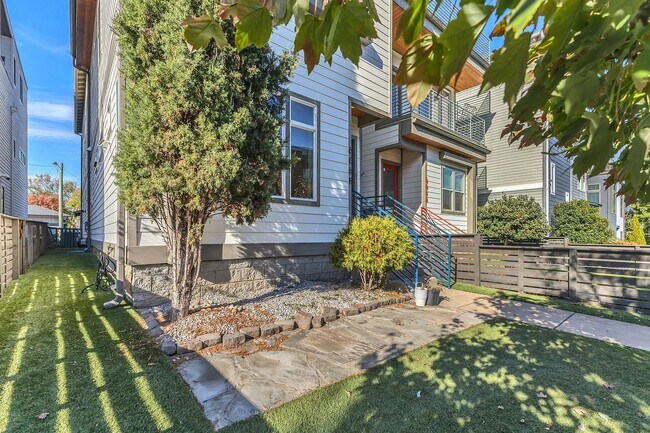 Foto del edificio - 606B Hume St