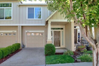 Building Photo - 1622 SW San Mateo Terrace
