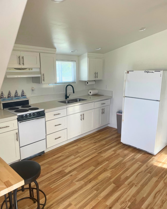 Foto del edificio - 502 S Clementine St