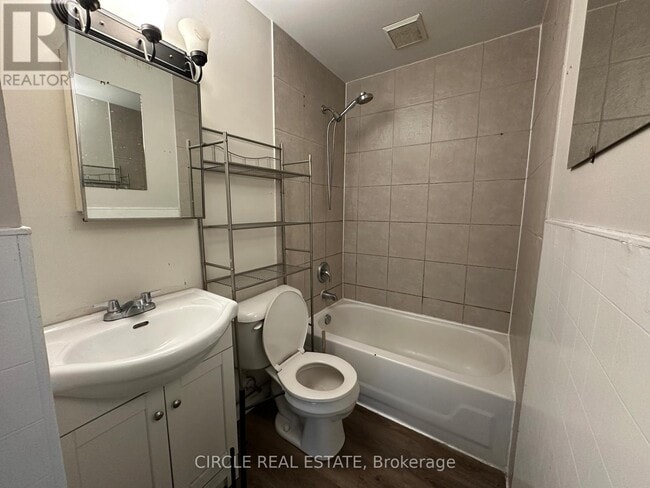 Building Photo - 202-204 MCKAY AVENUE