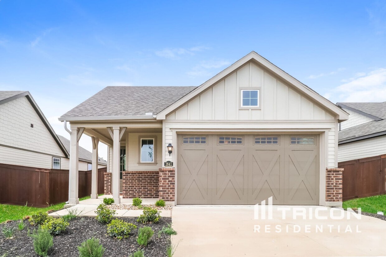Foto principal - 1641 Mexican Heather Dr