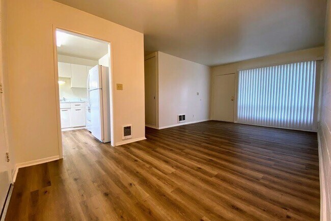 Foto del edificio - 817 NE Alameda Ave