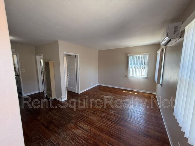Building Photo - 901 N San Gabriel Ave