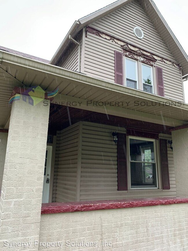 Foto del edificio - 4 br, 2 bath House - N. Pearl St 332 Crawford