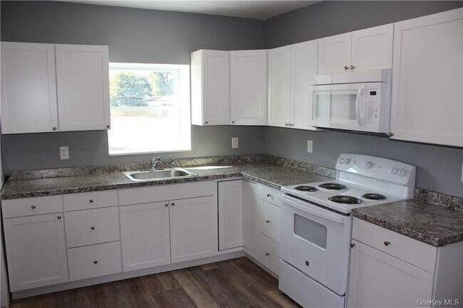 Foto del edificio - 3144 US-9W