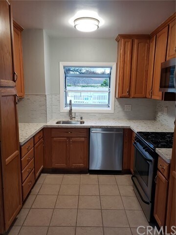 Foto del edificio - 22428 Ellinwood Dr