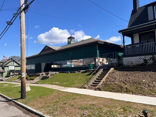 Foto del edificio - 305 Tompkins St