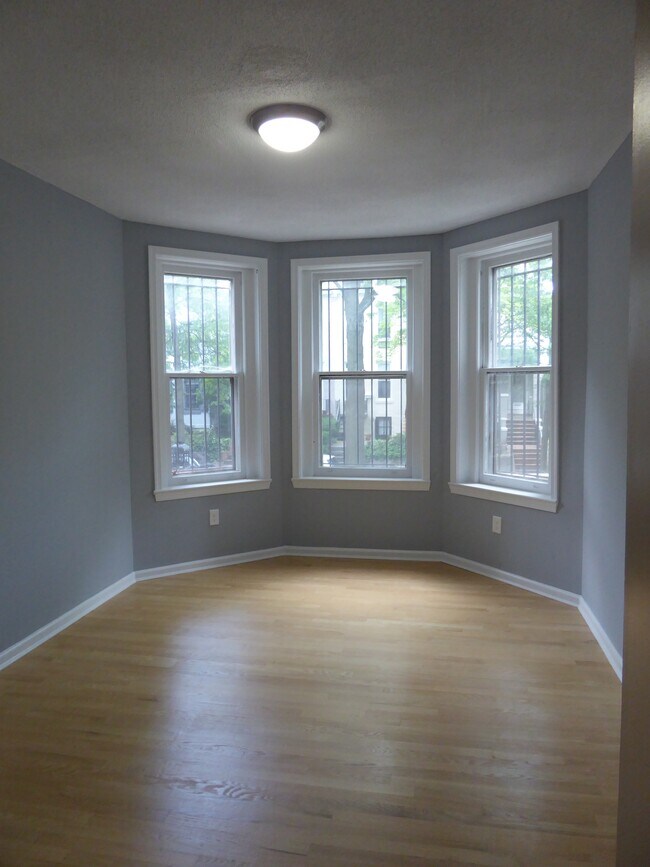 Foto del edificio - 118 3rd St NE