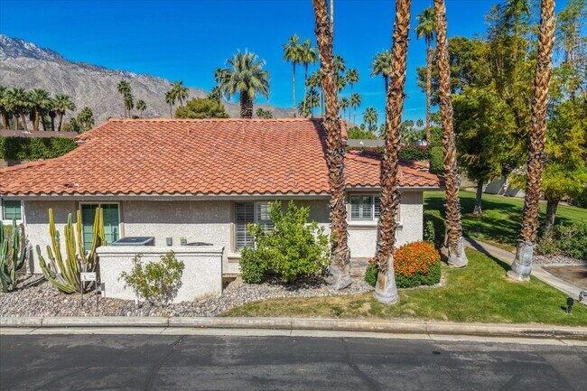 Foto del edificio - 2701 E Mesquite Ave