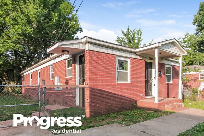 Building Photo - 2613 Dundeen St