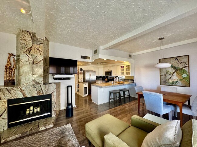Building Photo - AVAILABLE NOW! BEAUTIFUL 2 Bedroom / 2 Bath Condo - Corsican Villas in South Palm Desert MOVE IN ...