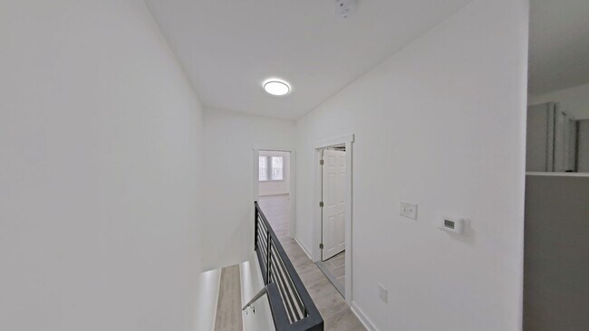 Foto del edificio - 6459 N 16th St