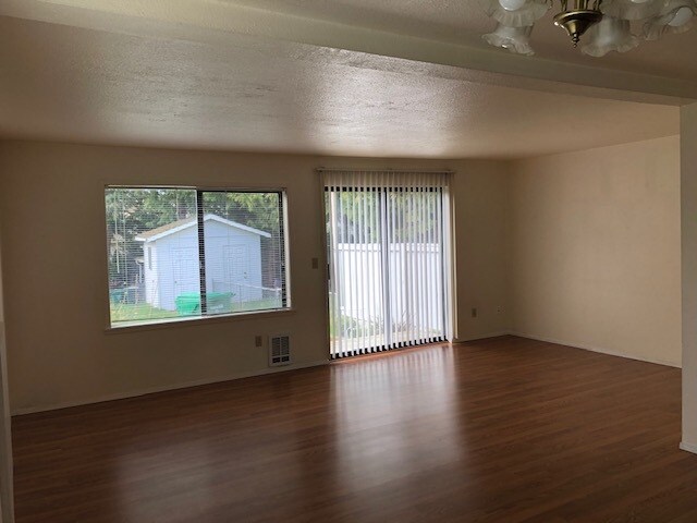 Foto del edificio - 9719 4th Ave NW