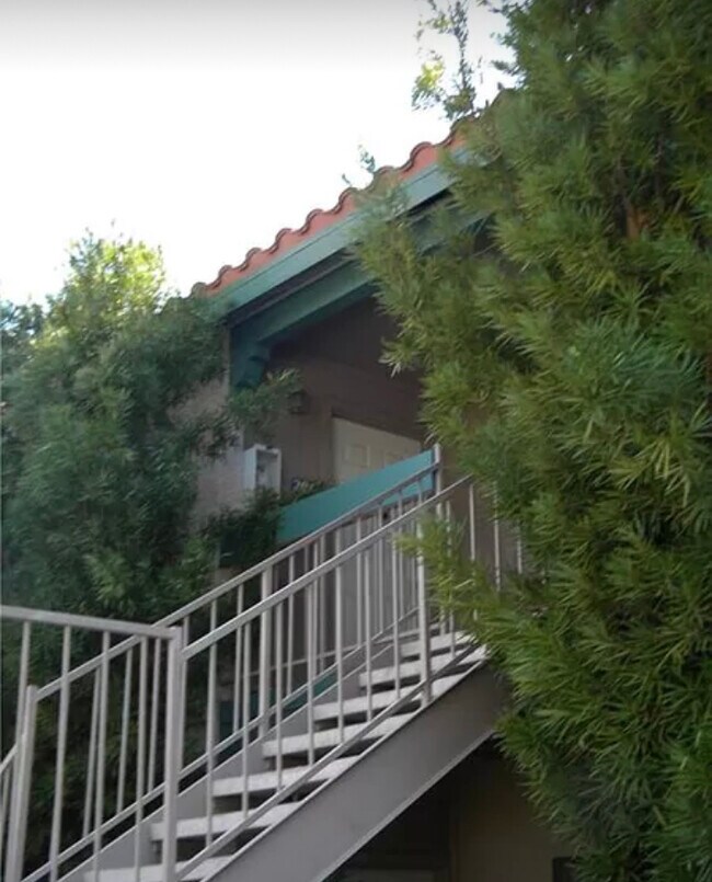 Foto del edificio - 5166 S Jones Blvd